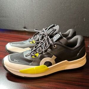 On Running Men's Black and Yellow Sneakers